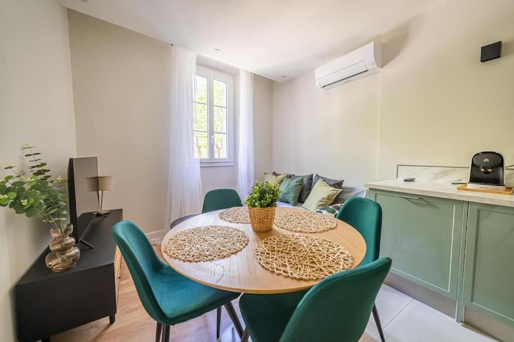Le Pearl Appartement De Charme En Bord Riviere Collobrières Eksteriør bilde
